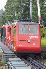Horská ozubnicová železnice na Pilatus ve Švýcarsku